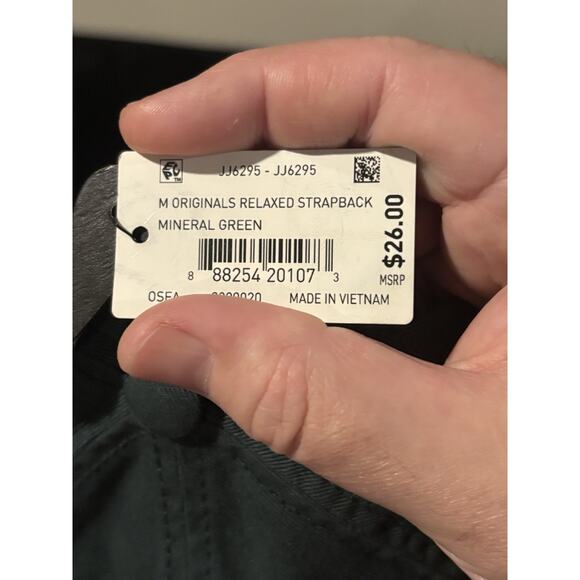 Adidas Originals Trefoil Adjustable Fit Strapback Cap Green New With Tags - Picture 2 of 3